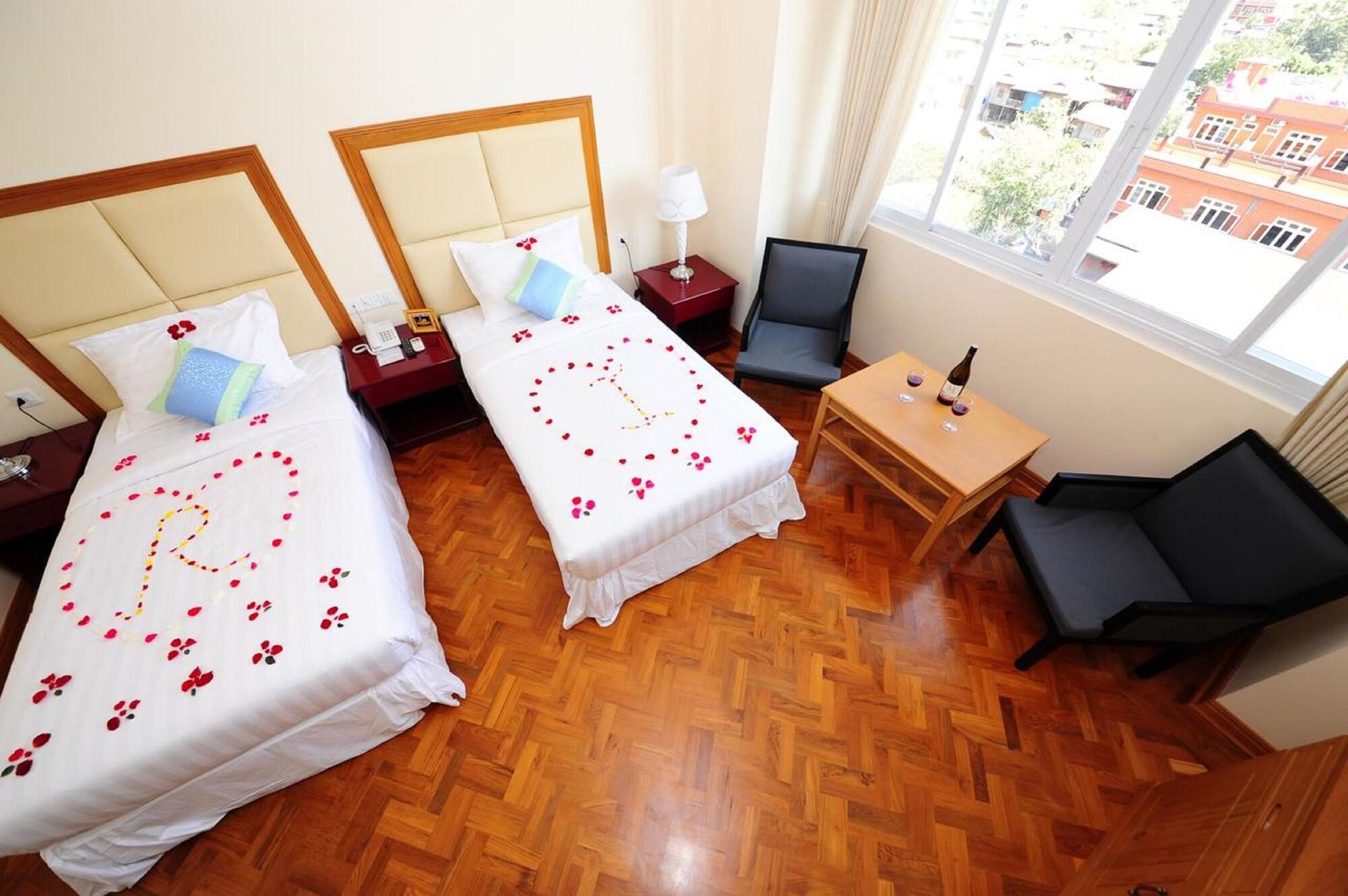 Royal Inlay Hotel Nyaung Shwe Eksteriør bilde